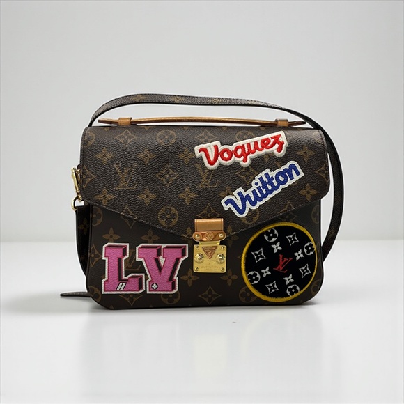 Louis Vuitton Handbags - Louis Vuitton Monogram Patches Pochette‎ Metis